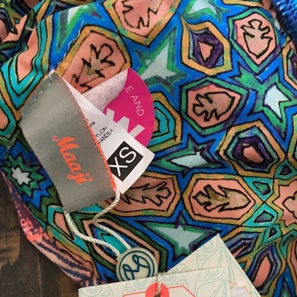 MAAJI OFF THE SHOULDER Floral RUFFLE BIKINI TOP - Picture 13 of 14